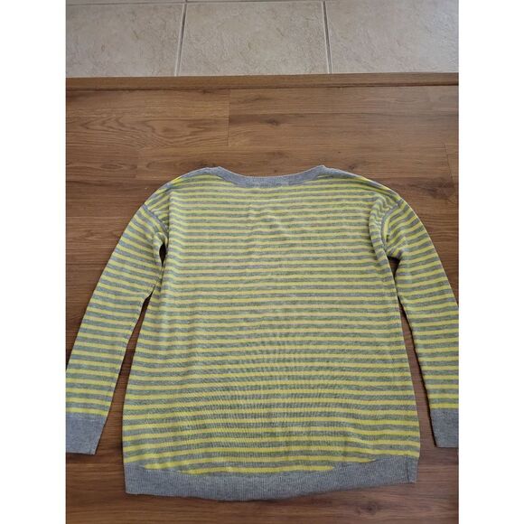 ‎Gap Striped Sweater - Picture 2 of 6